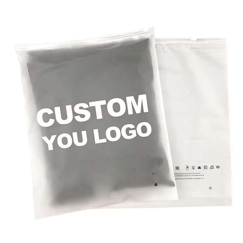 1793003813744420.png Matte Clear Soft Plastic Clothes Storage Bag (1).png